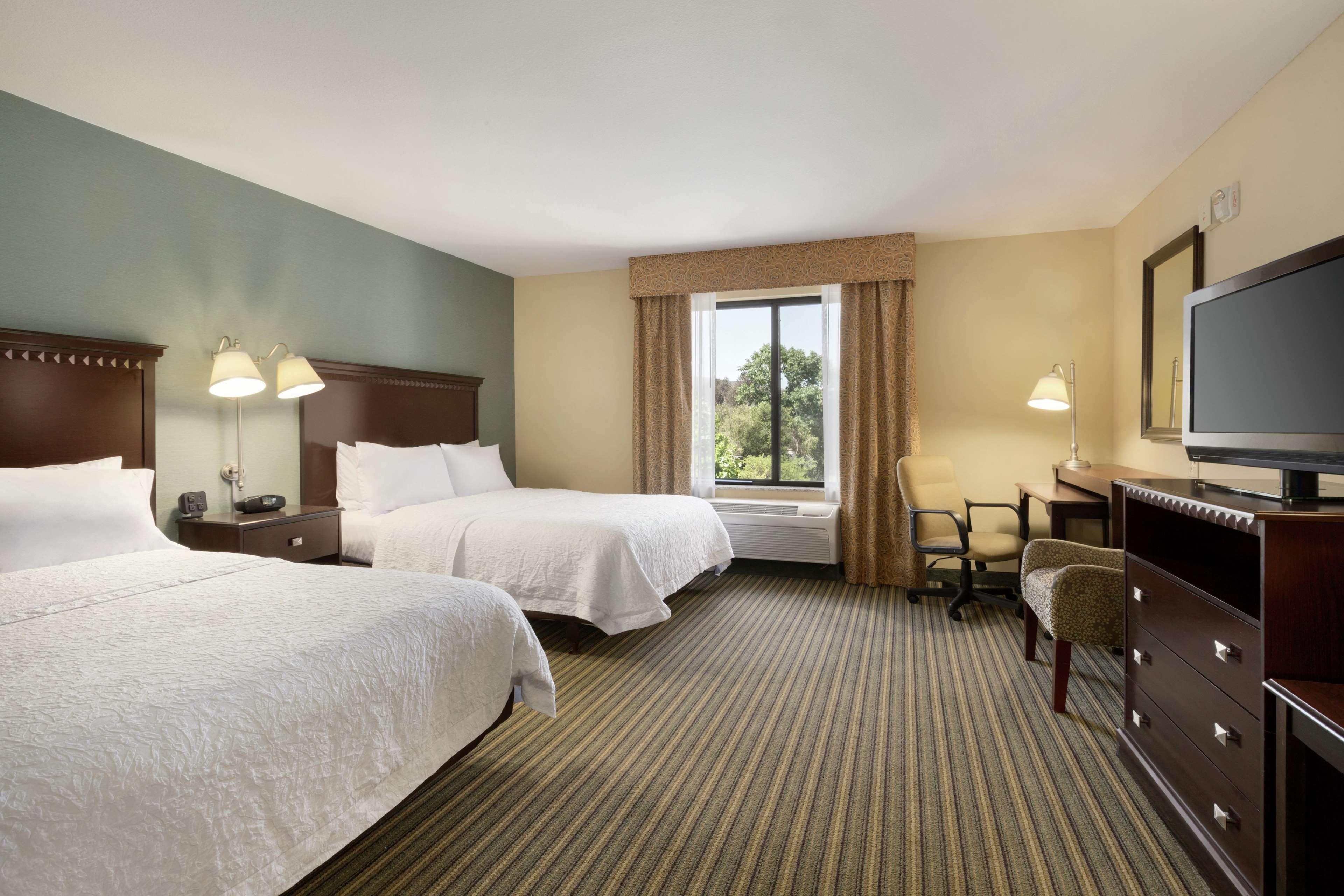Hampton Inn & Suites Thousand Oaks Esterno foto