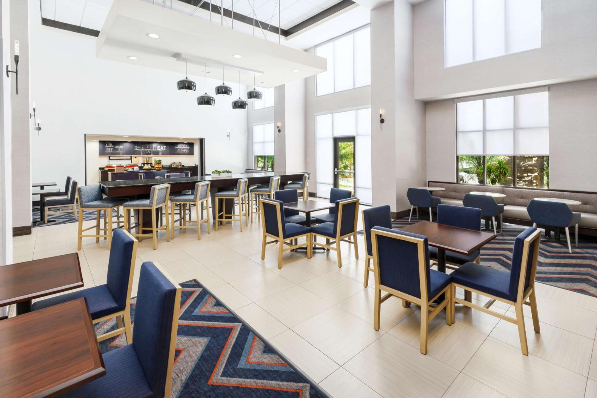 Hampton Inn & Suites Thousand Oaks Esterno foto